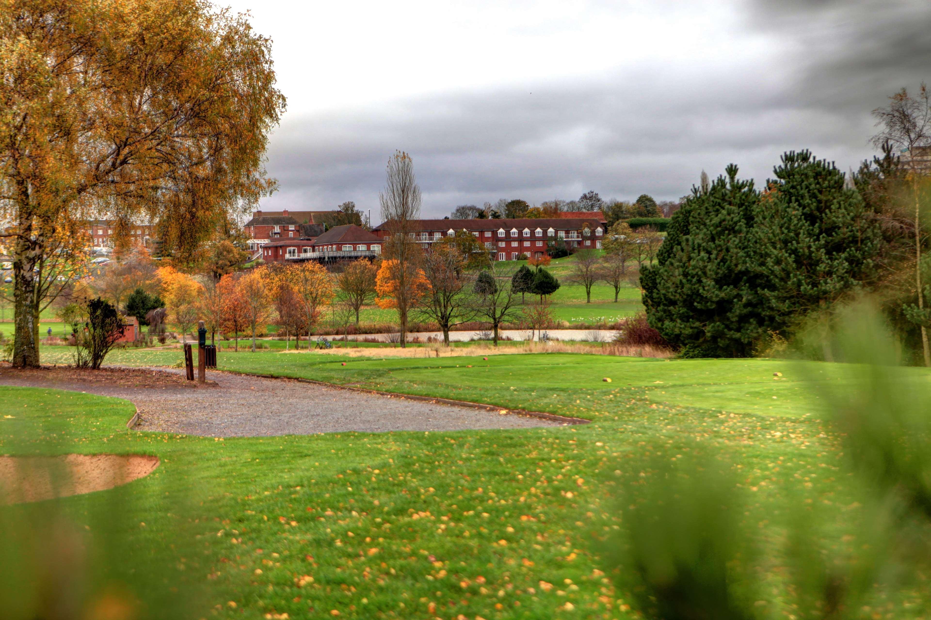 Windmill Village Hotel, Golf Club & Spa, BW Signature Collection Coventry Exterior foto