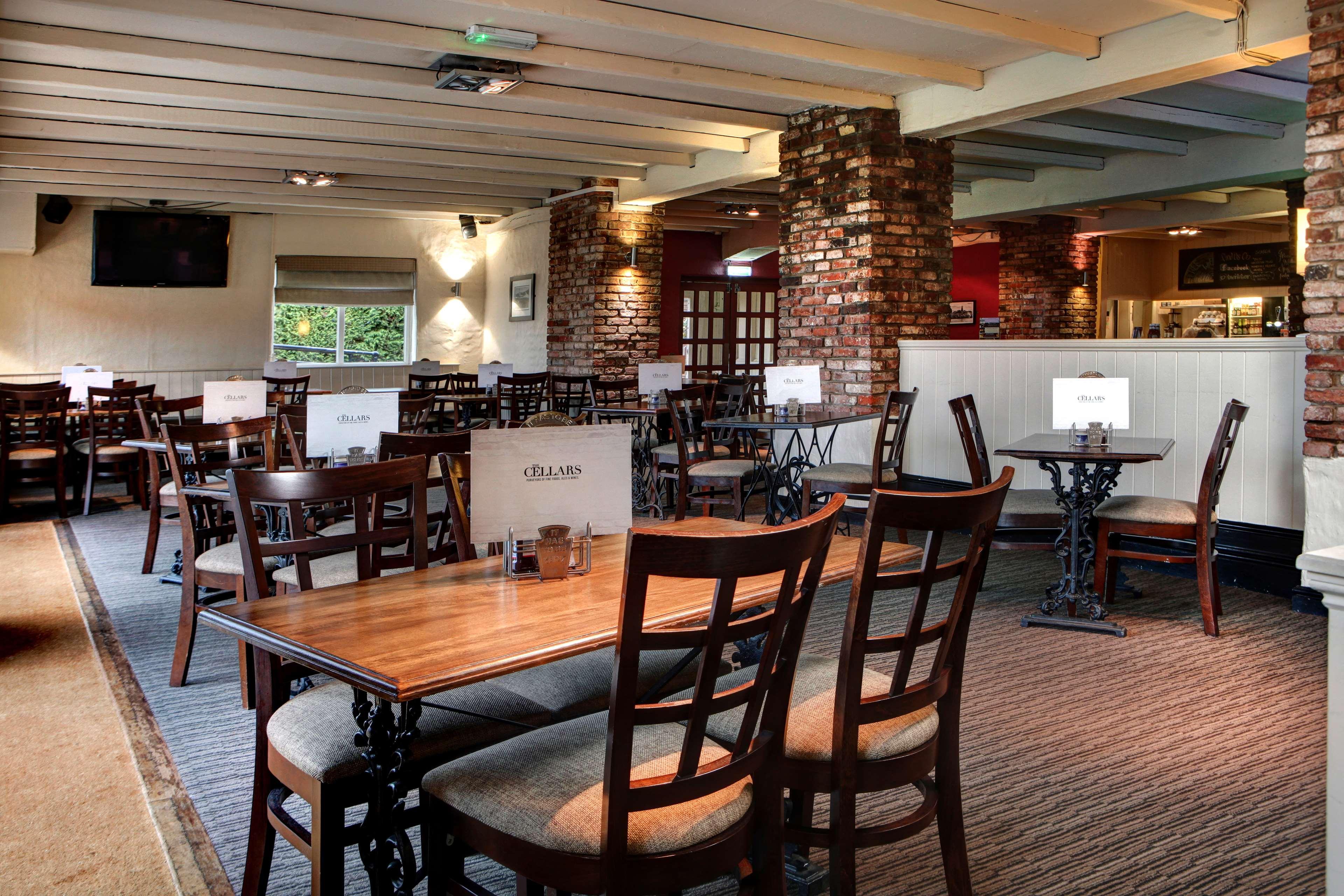 Windmill Village Hotel, Golf Club & Spa, BW Signature Collection Coventry Exterior foto